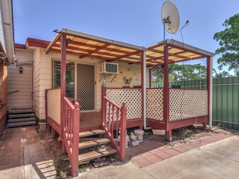 2 Winterbourne Road, Elizabeth Vale SA 5112