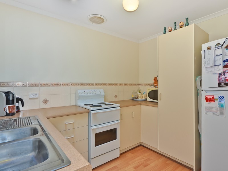 2 Winterbourne Road, Elizabeth Vale SA 5112