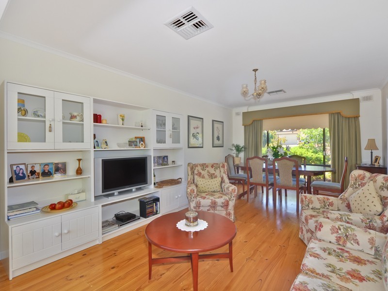 5 Snead Crescent, Fairview Park SA 5126