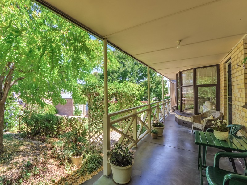 5 Snead Crescent, Fairview Park SA 5126