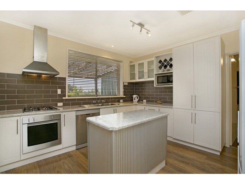 15 Donald Street, Highbury SA 5089