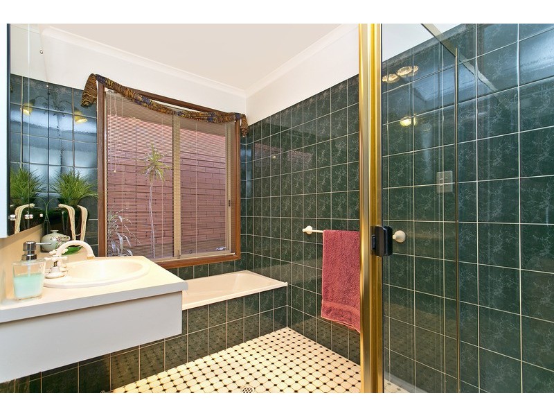 28 Nella Dan Court, Greenwith SA 5125