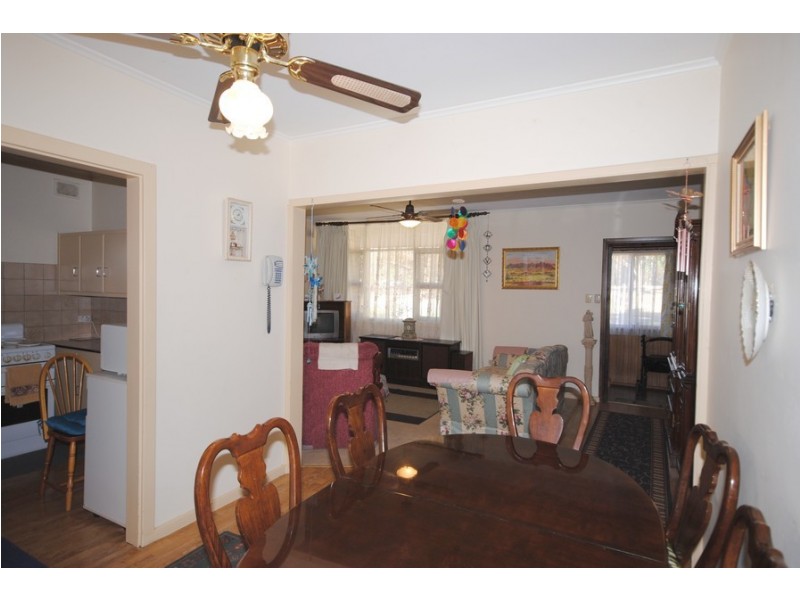 28 Joel Crescent, Elizabeth Vale SA 5112