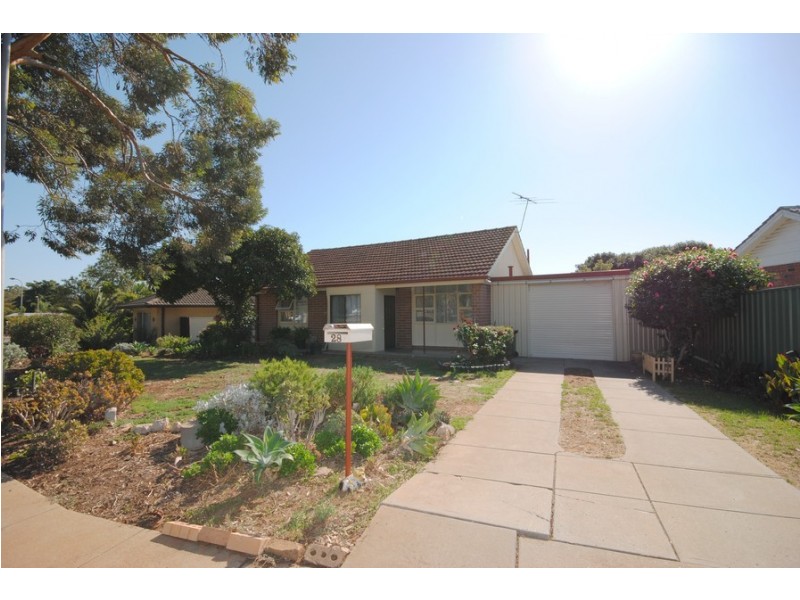 28 Joel Crescent, Elizabeth Vale SA 5112