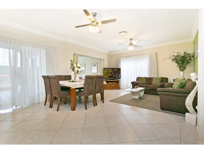 17 Whysall Road, Greenacres SA 5086