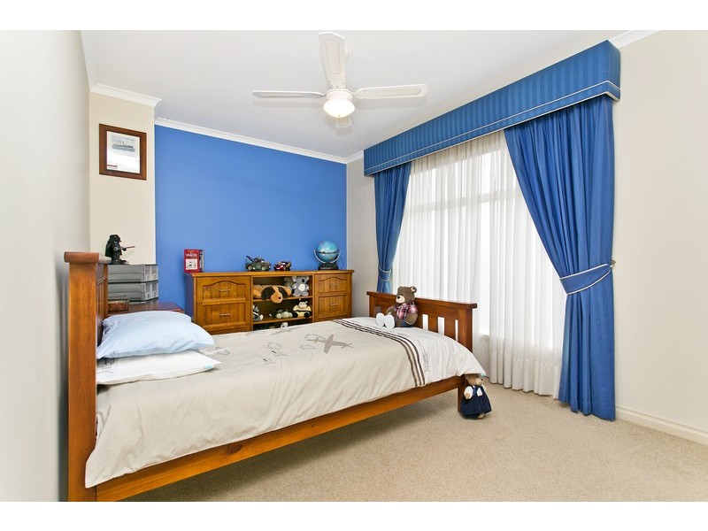 17 Whysall Road, Greenacres SA 5086