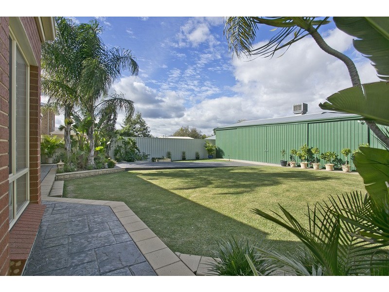 17 Whysall Road, Greenacres SA 5086