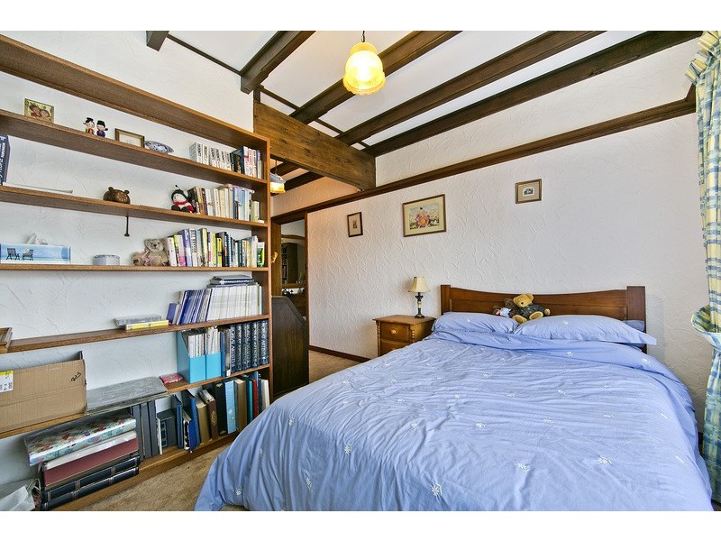 2 Whiting Road, St Agnes SA 5097