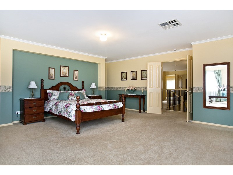 28 Linear Park Drive, Highbury SA 5089