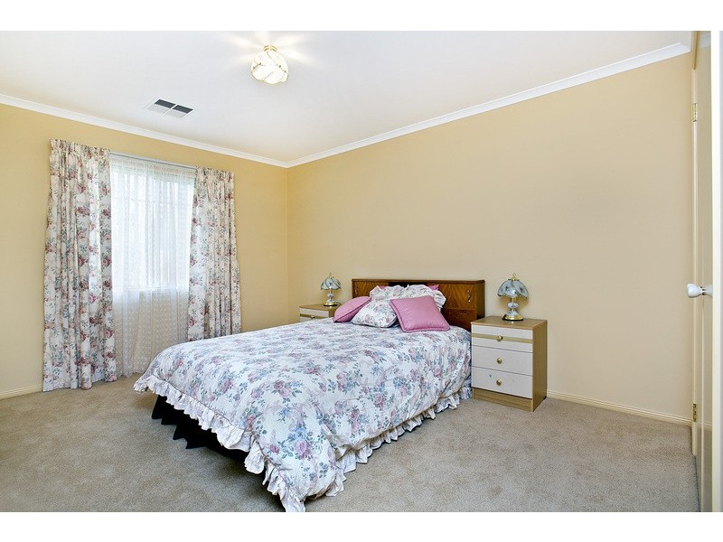 28 Linear Park Drive, Highbury SA 5089