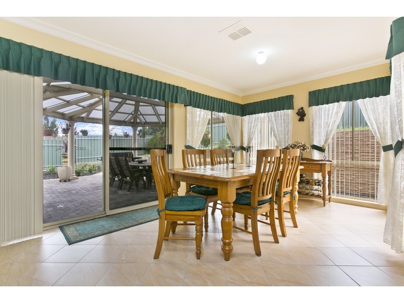 28 Linear Park Drive, Highbury SA 5089