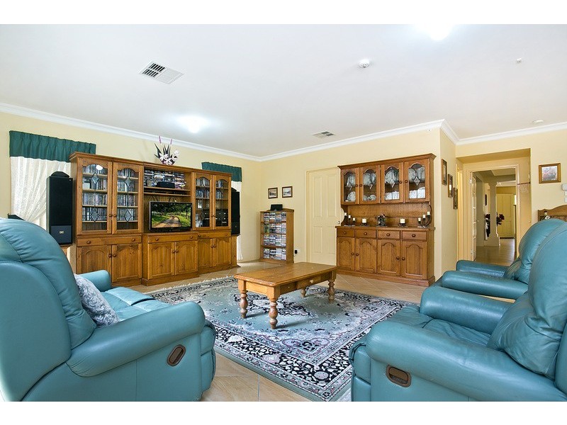 28 Linear Park Drive, Highbury SA 5089