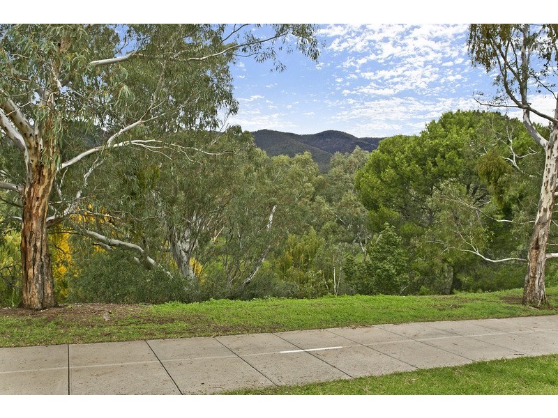 28 Linear Park Drive, Highbury SA 5089