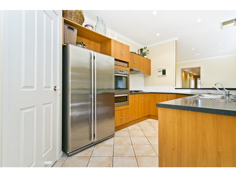 11 Lipson Reach Road, Gulfview Heights SA 5096