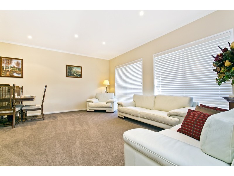 11 Lipson Reach Road, Gulfview Heights SA 5096