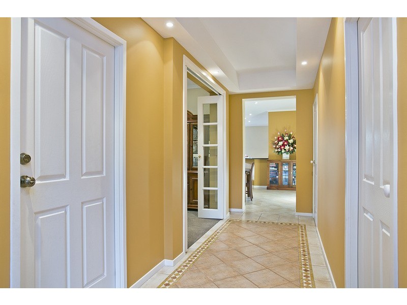 11 Lipson Reach Road, Gulfview Heights SA 5096