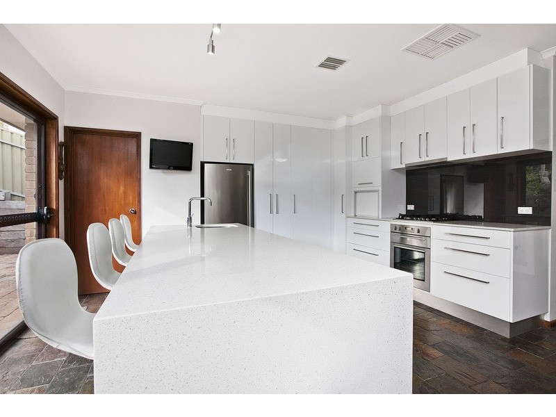 19 Lubbock Court, Wynn Vale SA 5127