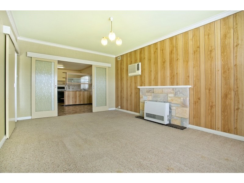 11 Worthley Road, Findon SA 5023