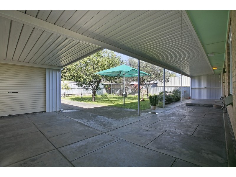 11 Worthley Road, Findon SA 5023