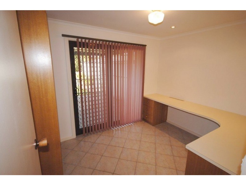 5 Carribean Terrace, Para Hills SA 5096