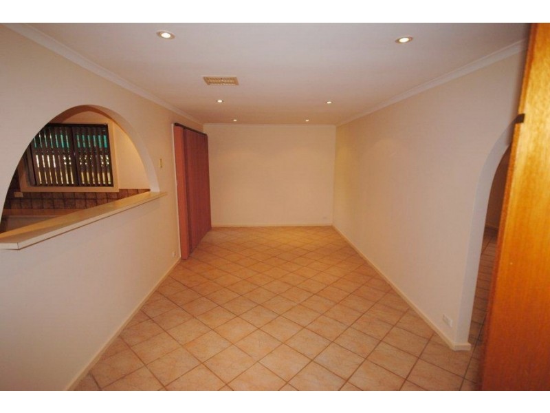 5 Carribean Terrace, Para Hills SA 5096