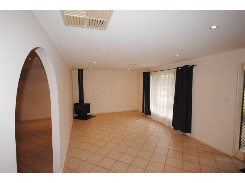 5 Carribean Terrace, Para Hills SA 5096