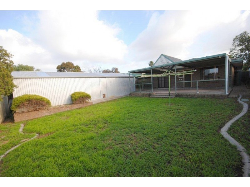 5 Carribean Terrace, Para Hills SA 5096