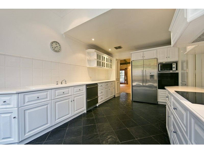 15 Houghton Hollow Road, Houghton SA 5131