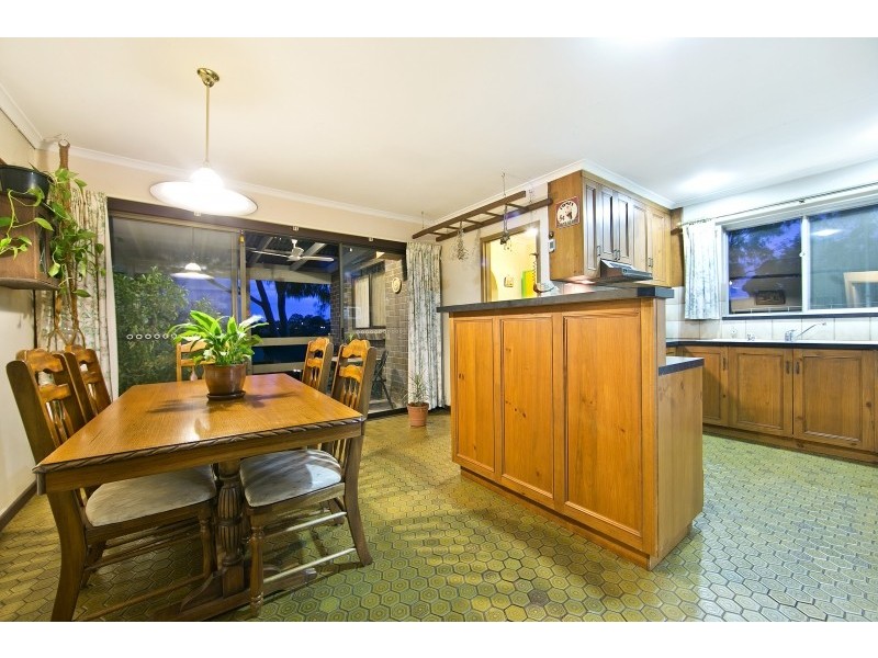 32 Far View Crescent, Ridgehaven SA 5097