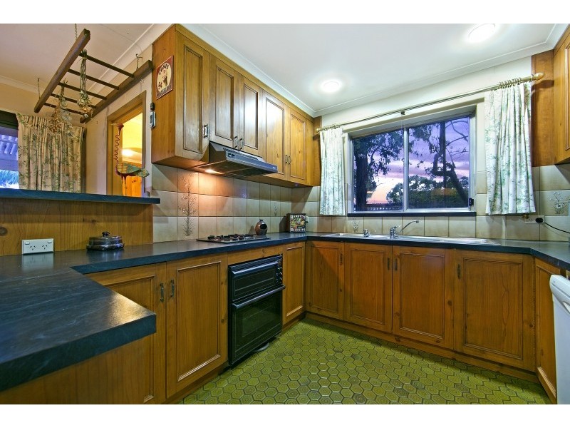 32 Far View Crescent, Ridgehaven SA 5097