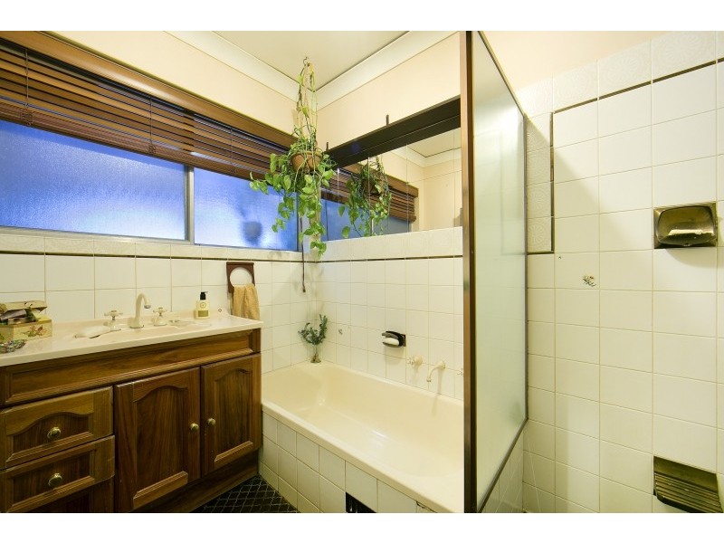 32 Far View Crescent, Ridgehaven SA 5097