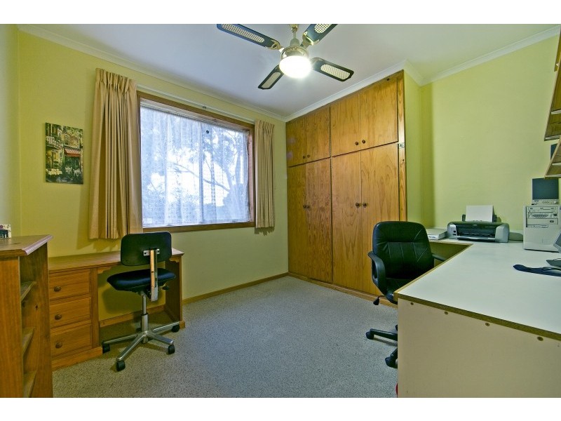 32 Far View Crescent, Ridgehaven SA 5097