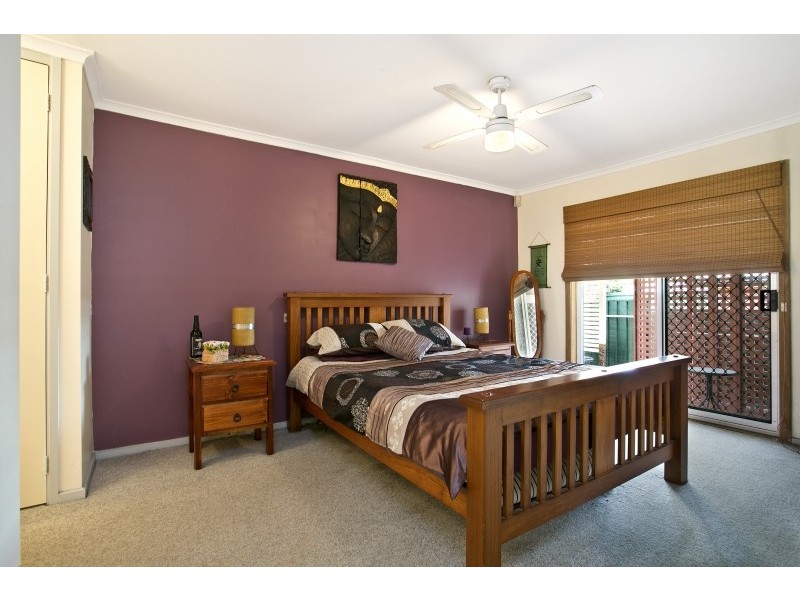 25 De Sassenay Crescent, Modbury Heights SA 5092