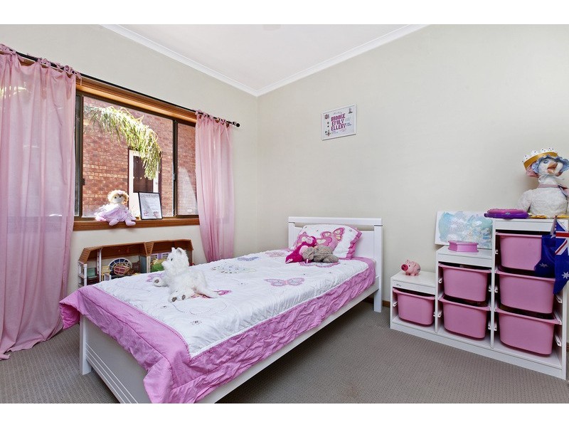 68 Hamilton Road, Fairview Park SA 5126