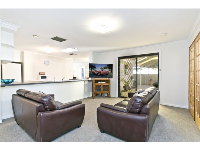 4 Cockatoo Street, Modbury Heights SA 5092