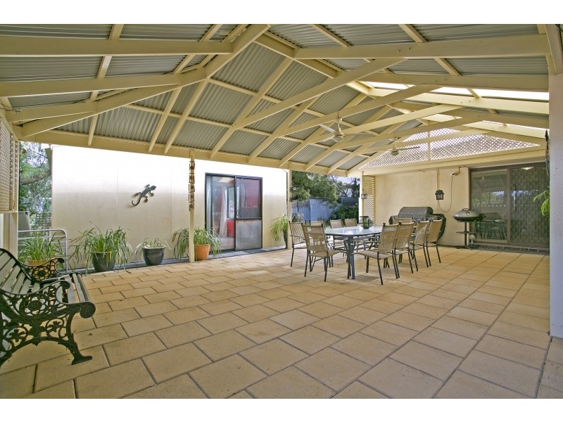 4 Cockatoo Street, Modbury Heights SA 5092