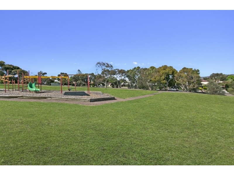 4 Cockatoo Street, Modbury Heights SA 5092