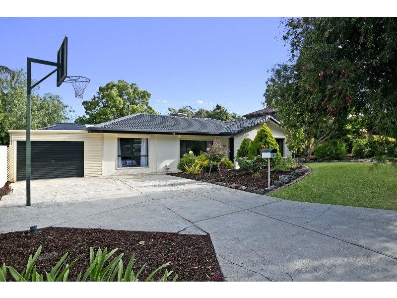 4 Cockatoo Street, Modbury Heights SA 5092
