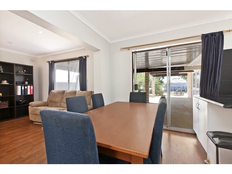 42 Wynn Vale Drive, Gulfview Heights SA 5096