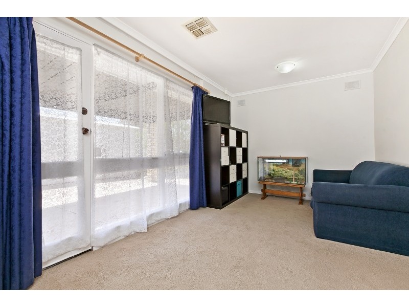 42 Wynn Vale Drive, Gulfview Heights SA 5096