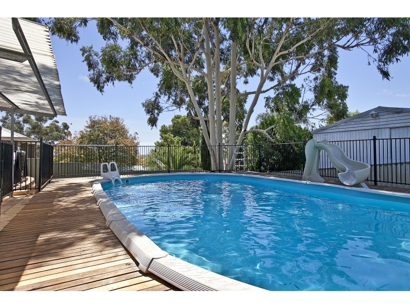 42 Wynn Vale Drive, Gulfview Heights SA 5096