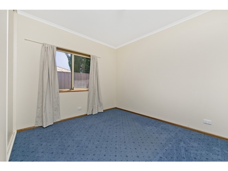 8 Rosecombe Place, Parafield Gardens SA 5107