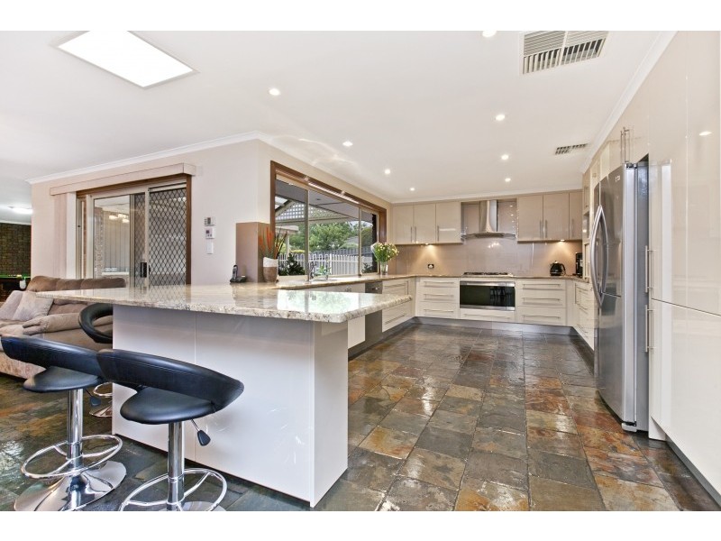 2 Huppatz Court, Wynn Vale SA 5127