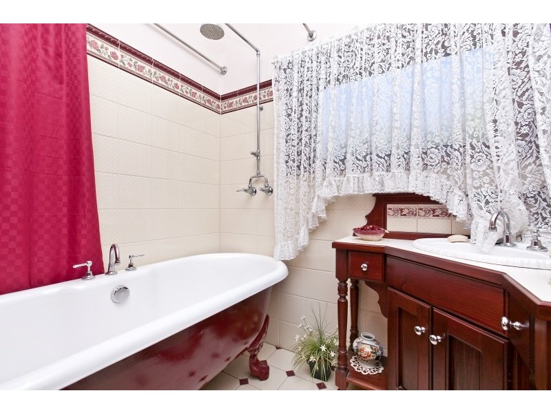 4 Farr Street, Woodville North SA 5012