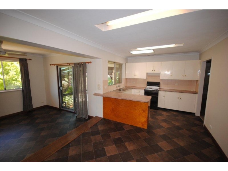 3 Philip Crescent, Valley View SA 5093