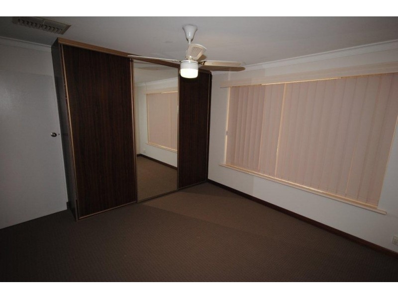 3 Philip Crescent, Valley View SA 5093