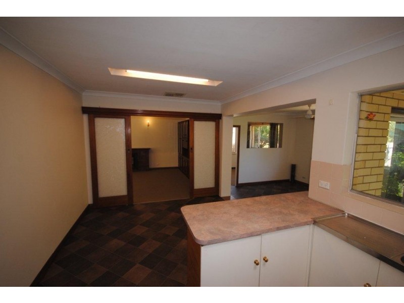 3 Philip Crescent, Valley View SA 5093