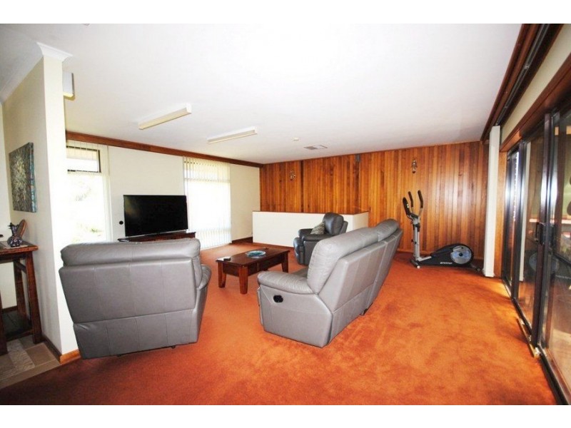 86 Whiting Road, St Agnes SA 5097