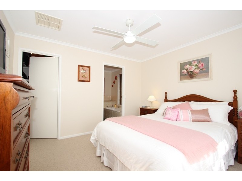 21 Sutherland Place, Golden Grove SA 5125