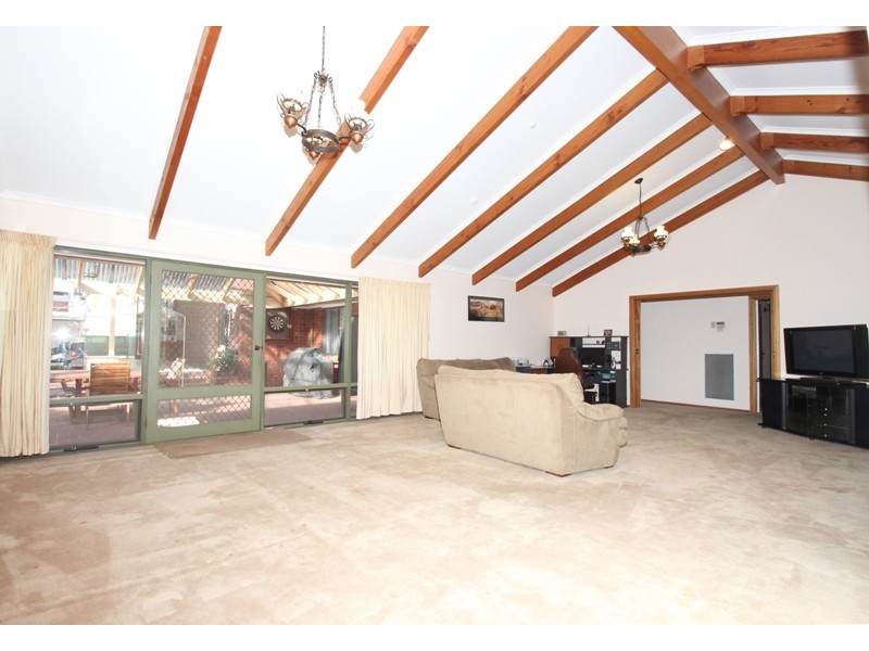 1 Portmarnock Street, Fairview Park SA 5126